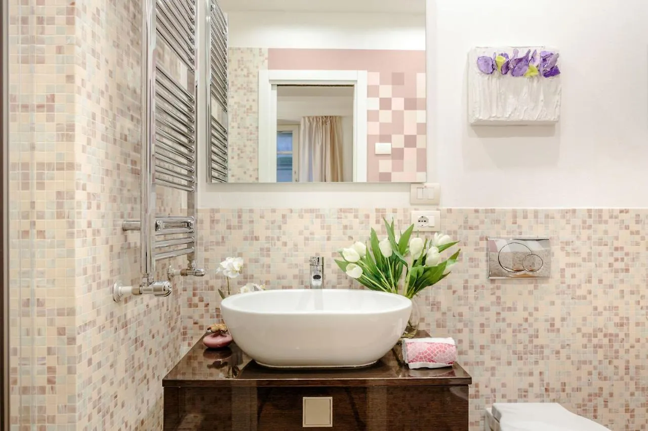 Orchidea Bianca, A 2 Bedrooms 2 Bathrooms Understated Luxury With A Welcoming Ambience Lucca
