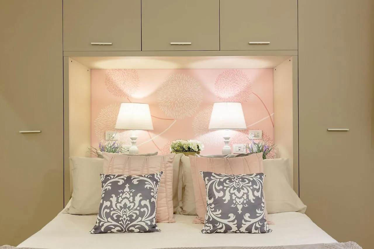 Apartamento Orchidea Bianca, A 2 Bedrooms 2 Bathrooms Understated Luxury With A Welcoming Ambience Lucca
