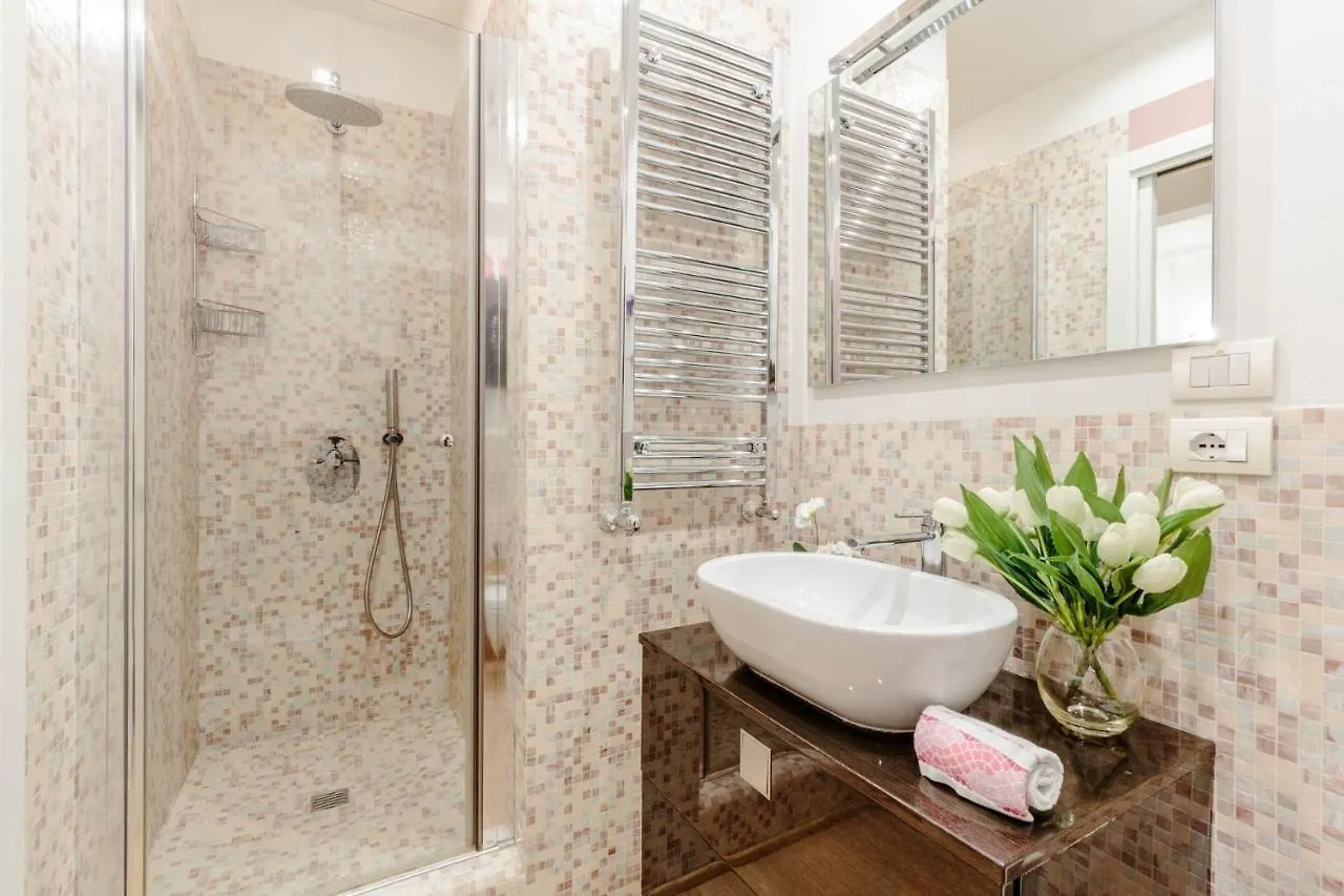 Apartamento Orchidea Bianca, A 2 Bedrooms 2 Bathrooms Understated Luxury With A Welcoming Ambience Lucca Itália