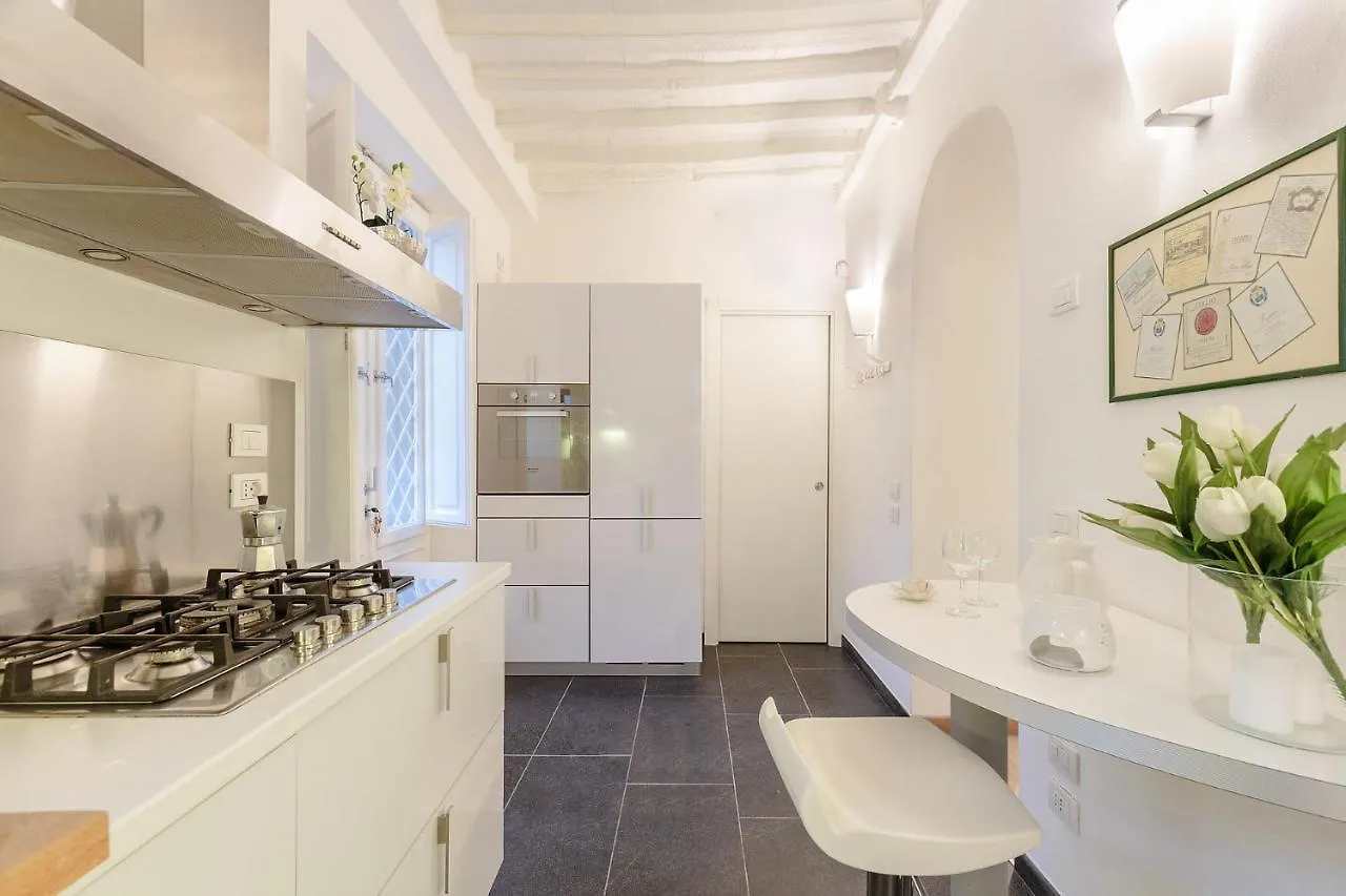 Apartamento Orchidea Bianca, A 2 Bedrooms 2 Bathrooms Understated Luxury With A Welcoming Ambience Lucca