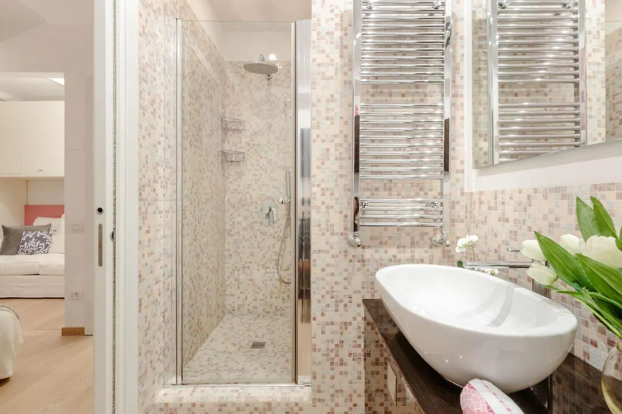 Orchidea Bianca, A 2 Bedrooms 2 Bathrooms Understated Luxury With A Welcoming Ambience Lucca 0*,