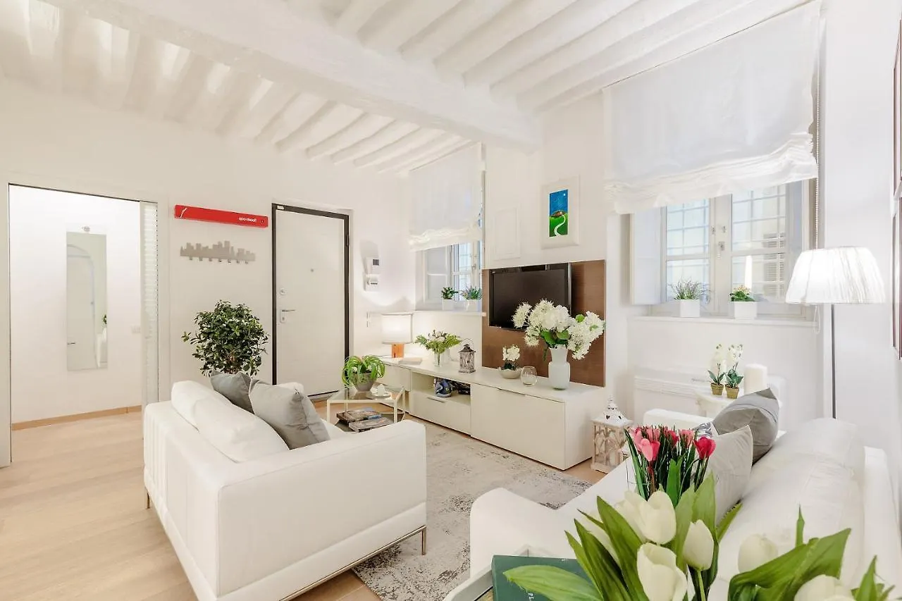 Orchidea Bianca, A 2 Bedrooms 2 Bathrooms Understated Luxury With A Welcoming Ambience Lucca